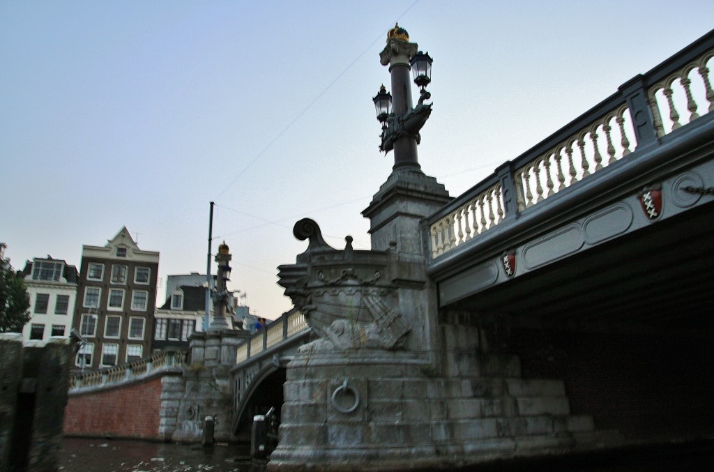 Foto: Navegando por los canales - Amsterdam (North Holland), Países Bajos