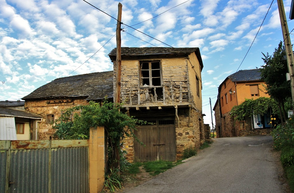 Foto: Vista del pueblo - Las Médulas (León), España