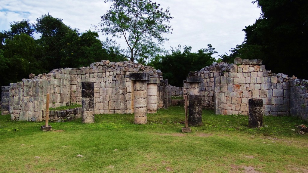 Foto: Templo De Los Tableros Esculpidos - Tinum (Yucatán), México