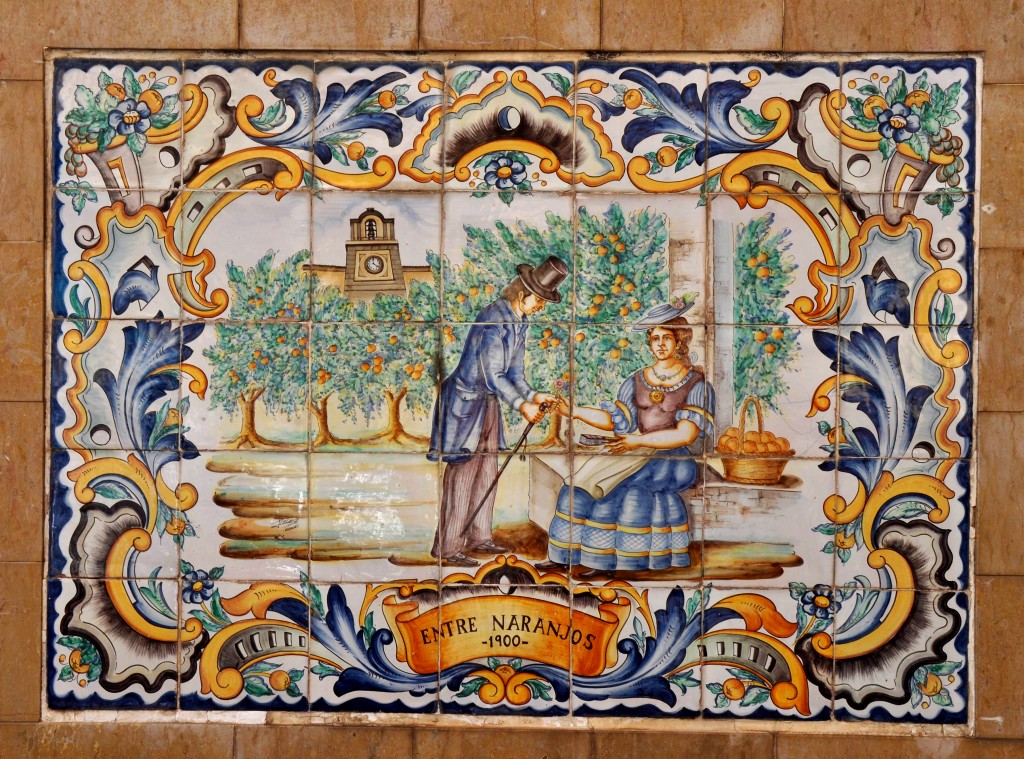 Foto: Mosaico de azulejos - Manises (València), España