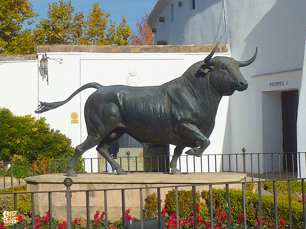 Foto: Monumento al Toro de Lidia - Ronda (Málaga), España