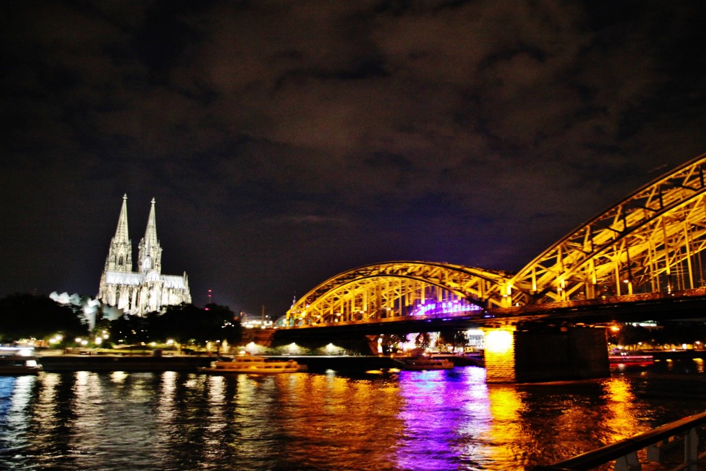 Foto: Vista desde el Rin - Köln ( Colonia ) (North Rhine-Westphalia), Alemania