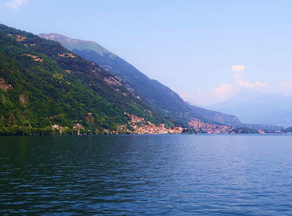 Foto: Lago Di Como - Argegno (Lombardy), Italia