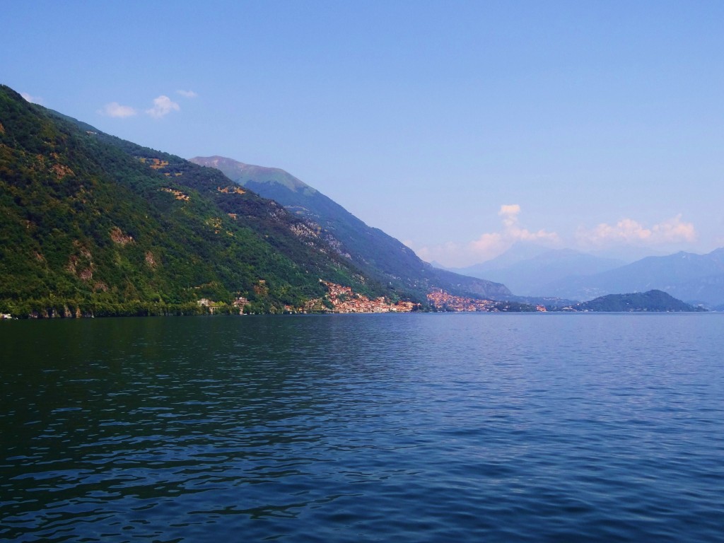 Foto: Lago Di Como - Argegno (Lombardy), Italia
