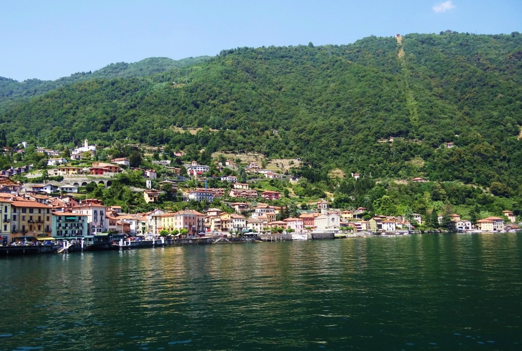 Foto: Lago Di Como - Argegno (Lombardy), Italia
