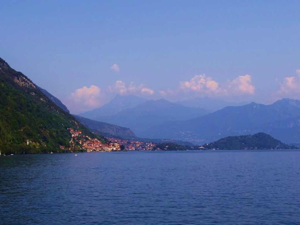Foto: Lago Di Como - Argegno (Lombardy), Italia