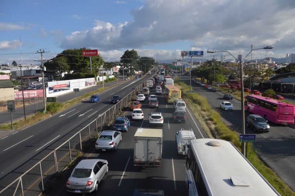 Foto: Puente peatonal Hospital Mexico - San Jose (San José), Costa Rica