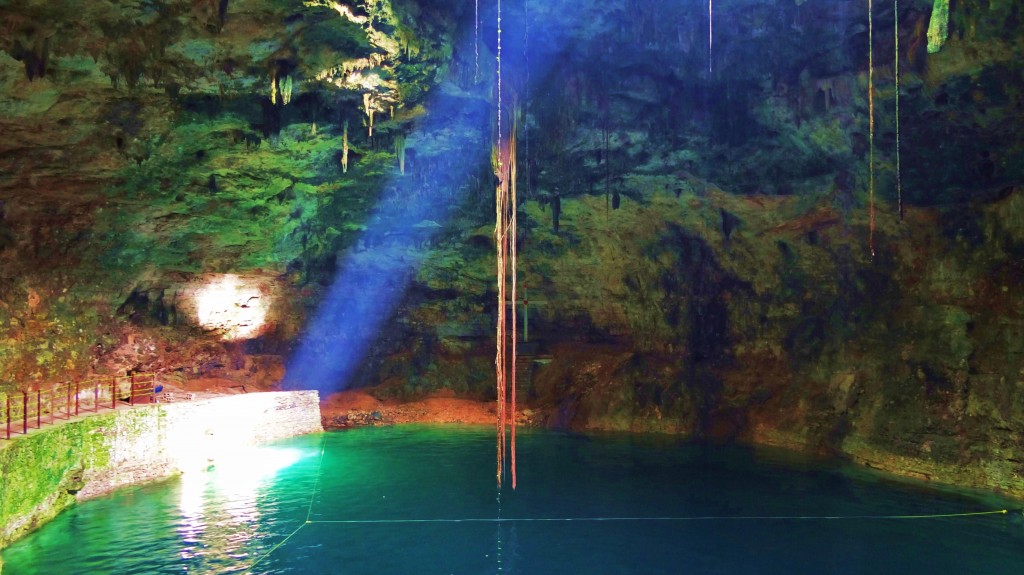 Foto: Cenote Hubiku - Temozón (Yucatán), México