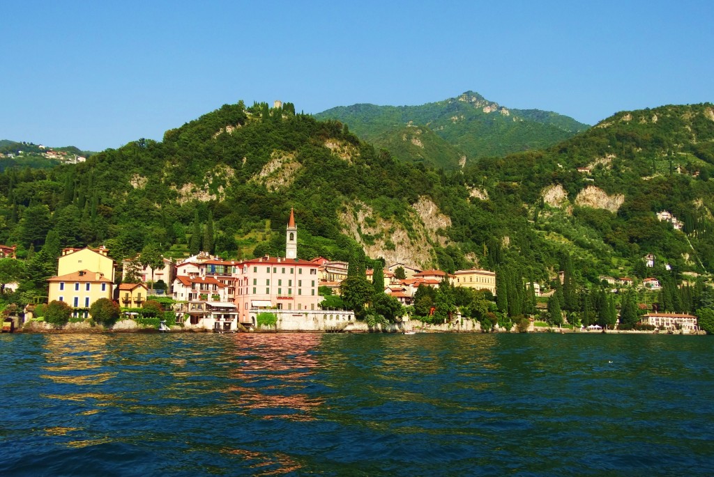 Foto: Lago Di Como - Varenna (Lombardy), Italia