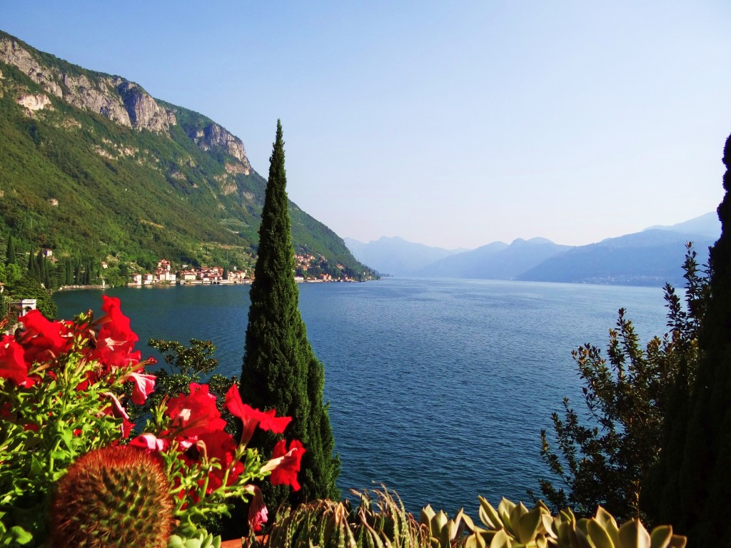 Foto: Lago Di Como - Varenna (Lombardy), Italia