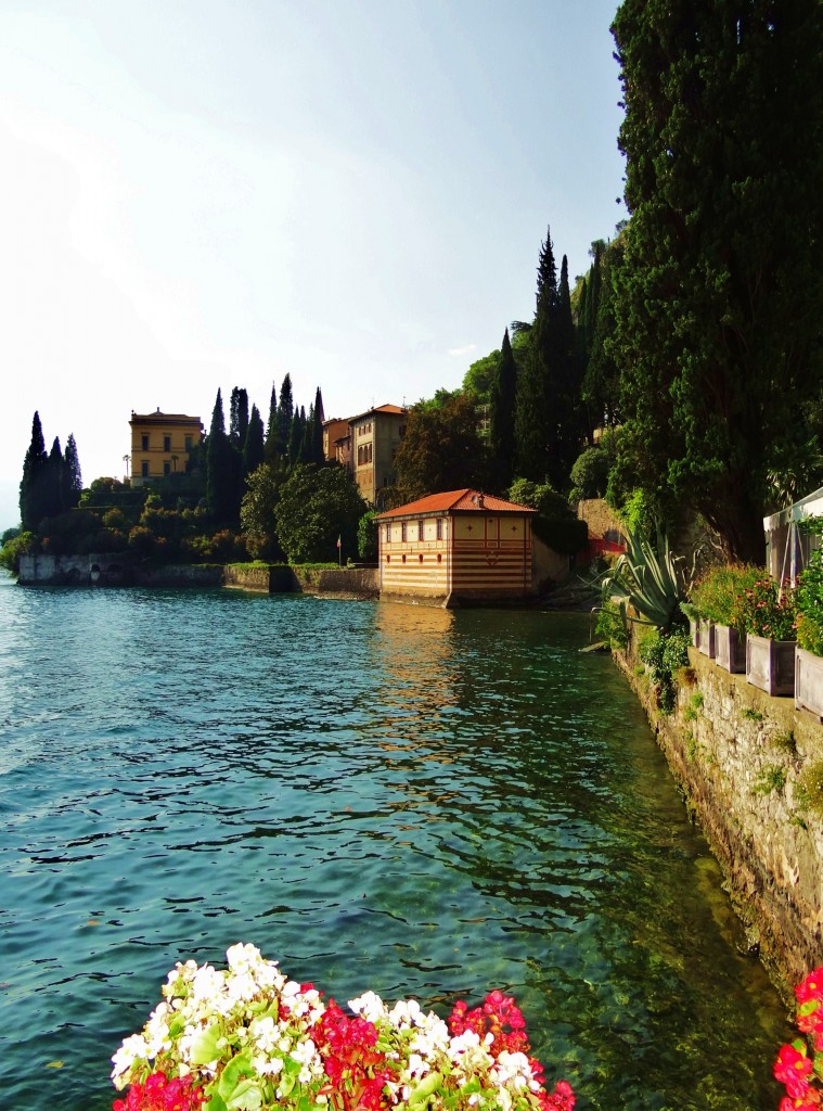 Foto: Lago Di Como - Varenna (Lombardy), Italia
