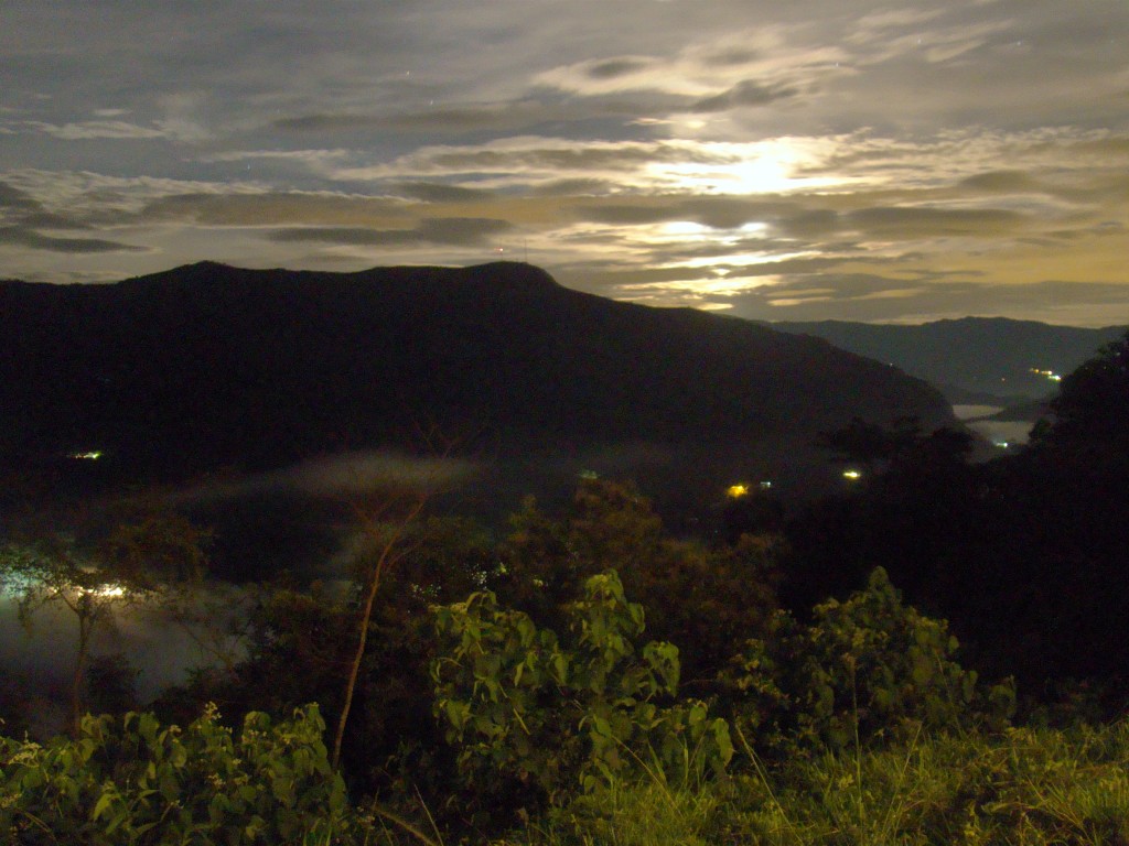 Foto: Luna llena - Quebradanegra (Cundinamarca), Colombia