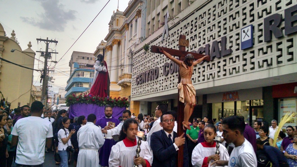 Foto: Vía Crucis - Viernes de Dolores - Tegucigalpa (Francisco Morazán), Honduras