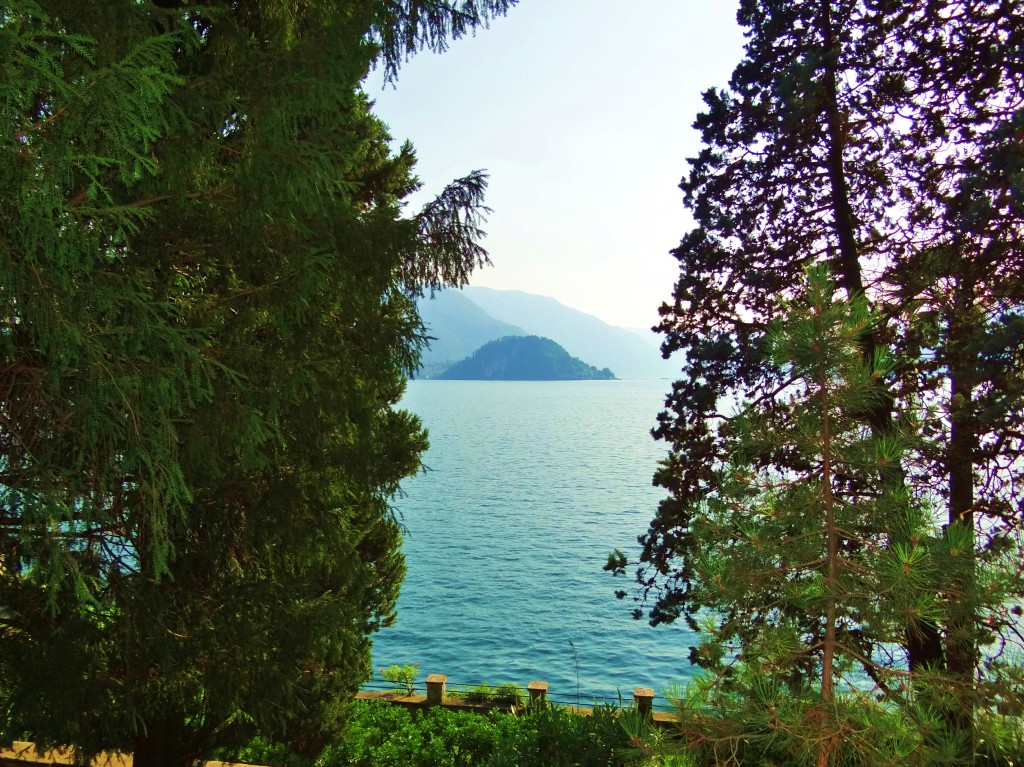 Foto: Lago Di Como - Varenna (Lombardy), Italia