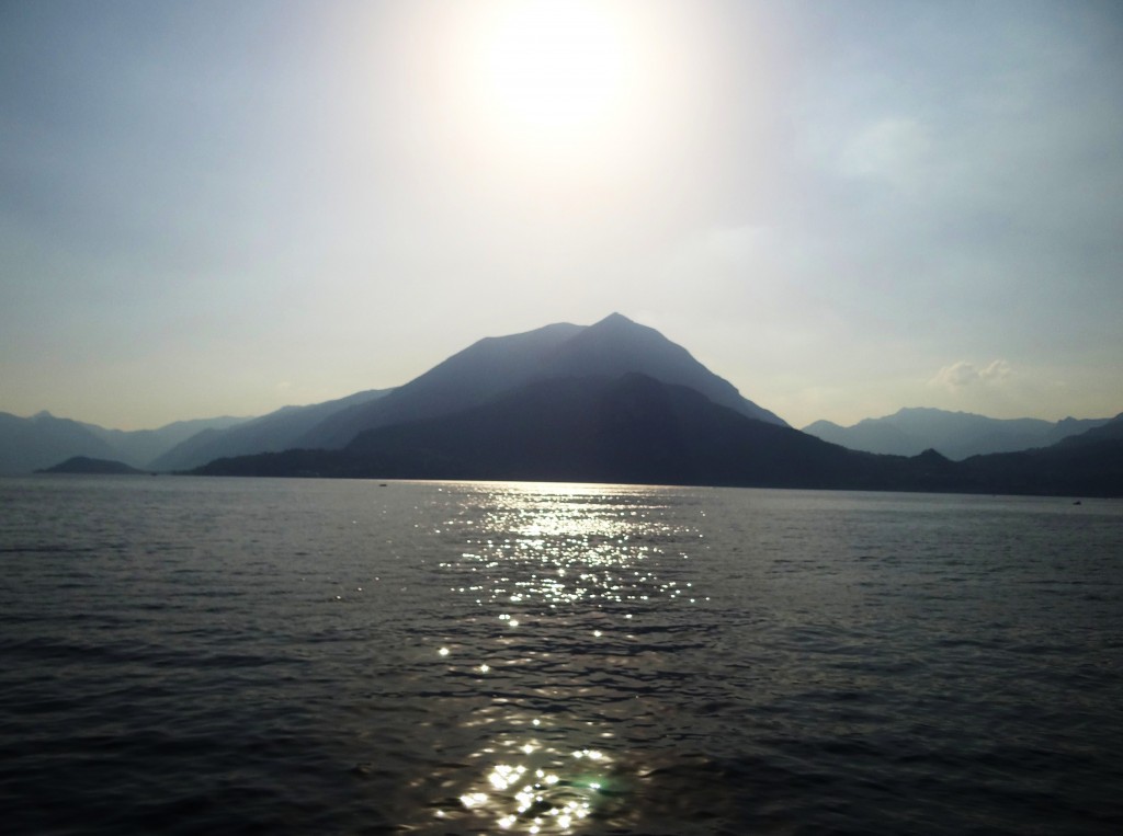 Foto: Lago Di Como - Varenna (Lombardy), Italia