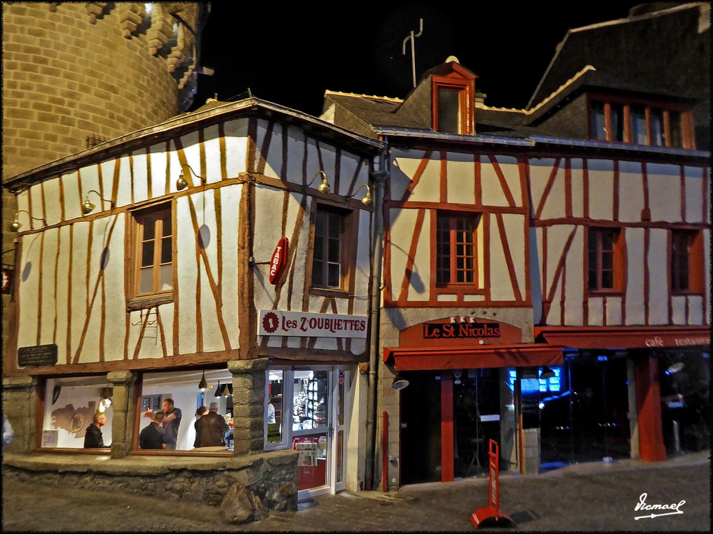 Foto: 170506-256 VANNES NOCTURNO - Vannes (Brittany), Francia