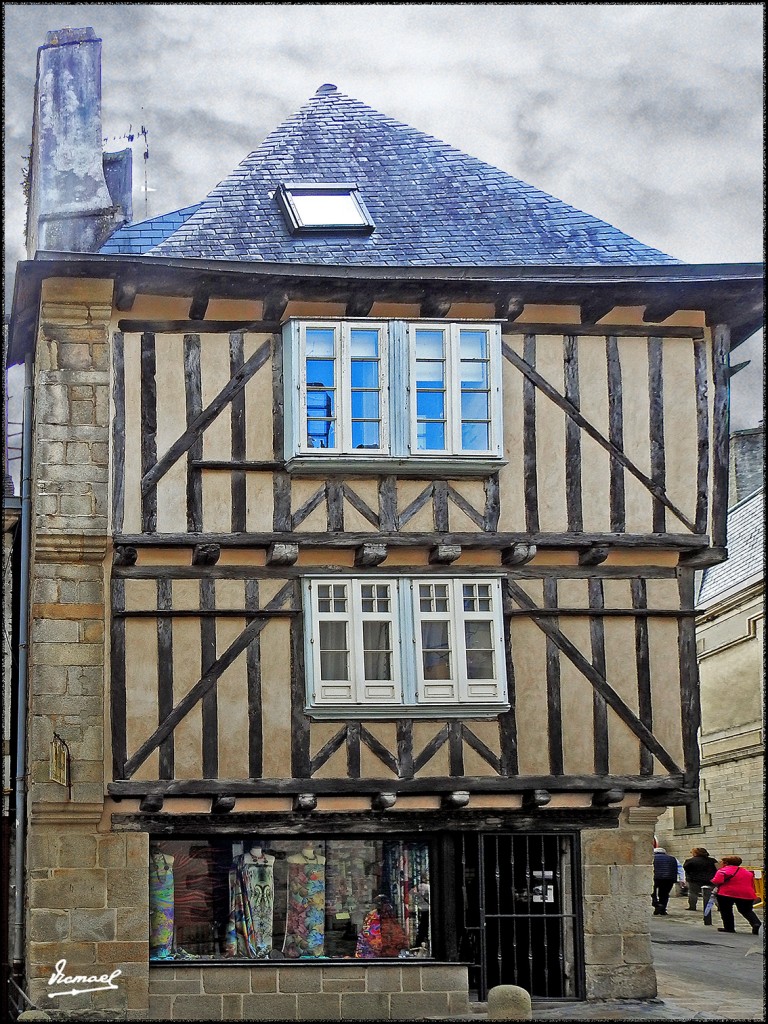 Foto: 170507-198 QUIMPER - Quimper (Brittany), Francia