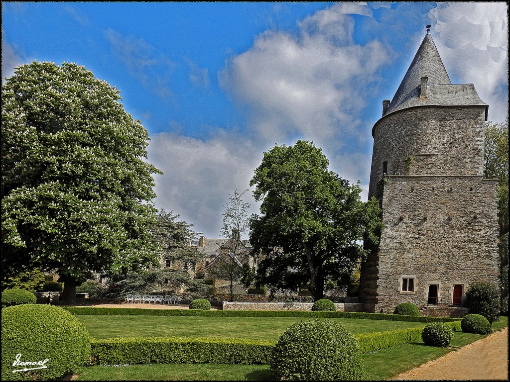 Foto: 170508-103 JOSSELIN - Josselin (Brittany), Francia