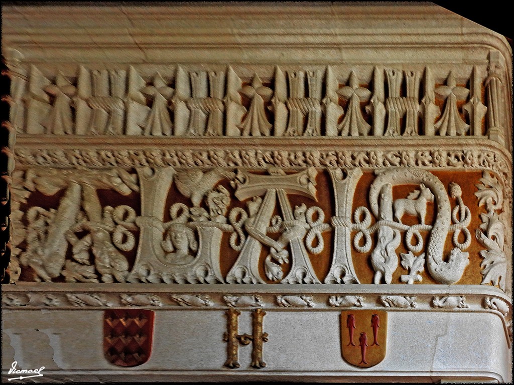 Foto: 170508-106 JOSSELIN - Josselin (Brittany), Francia