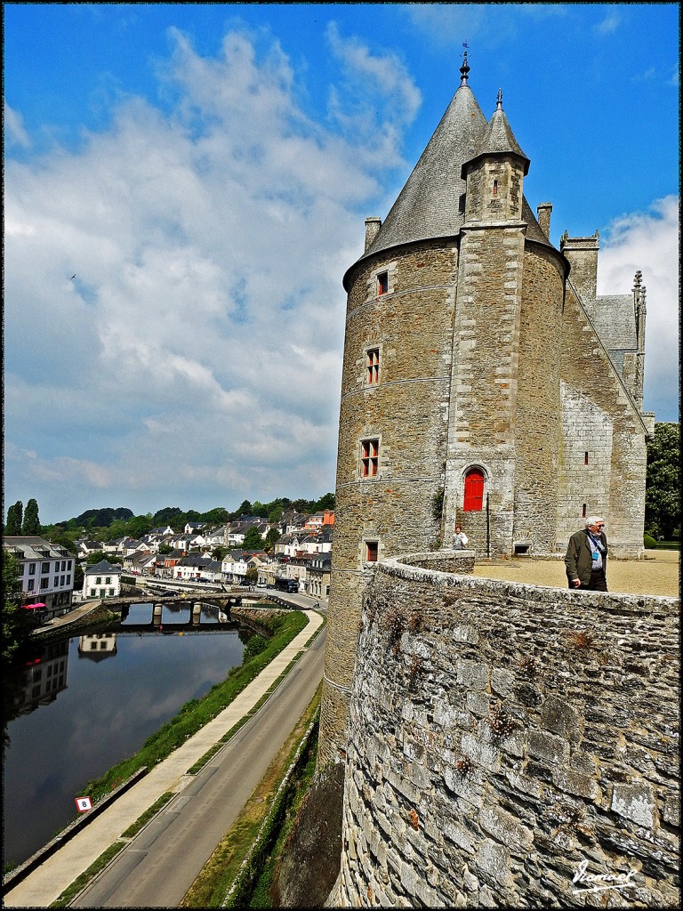 Foto: 170508-123 JOSSELIN - Josselin (Brittany), Francia