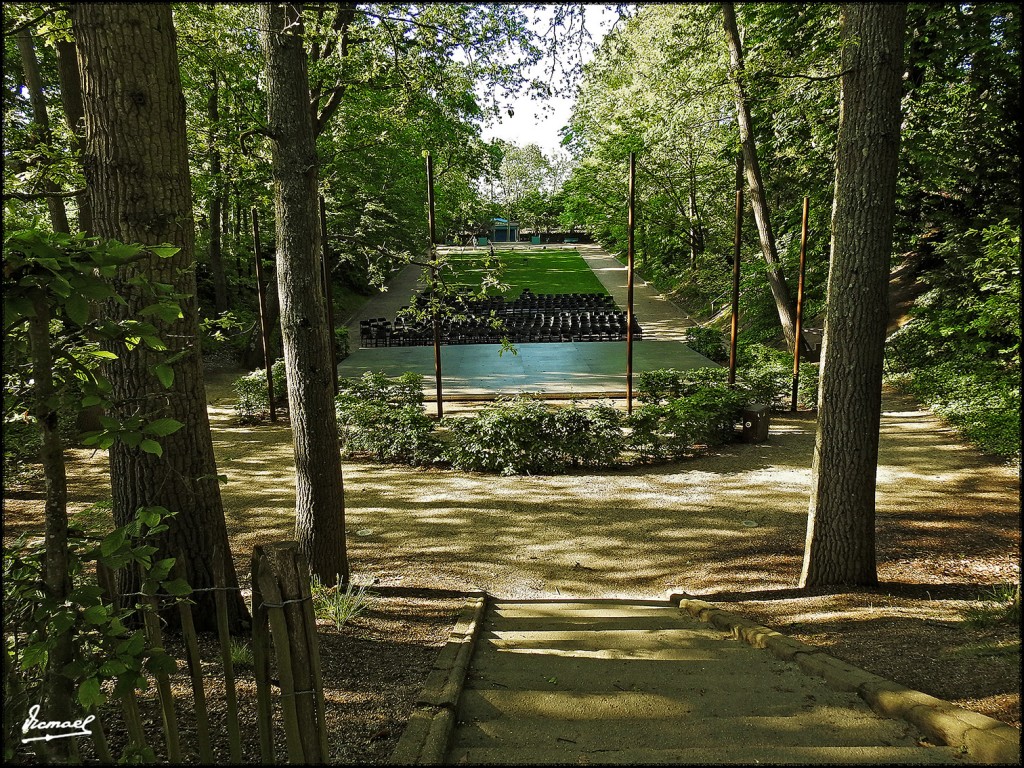 Foto: 170508-230 RENNES - Rennes (Brittany), Francia