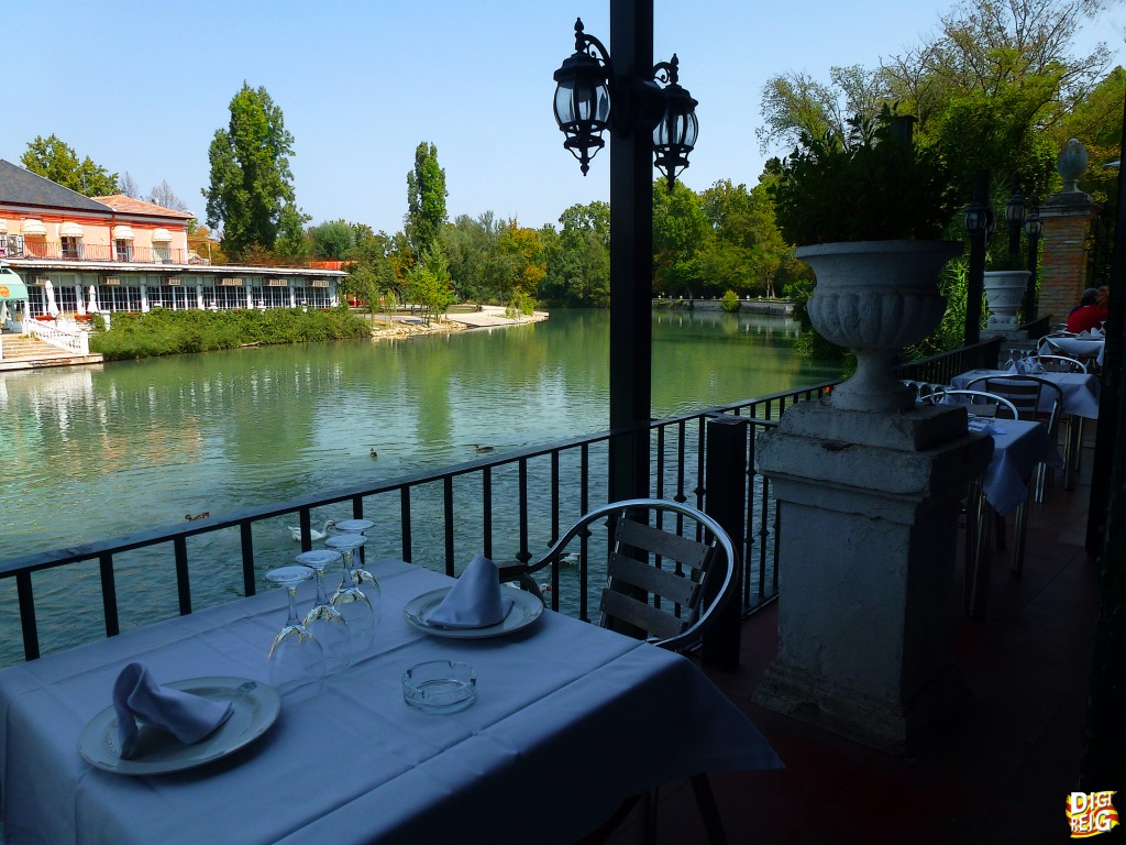Foto: El rio Tajo en la zona de restaurantes - Aranjuez (Madrid), España