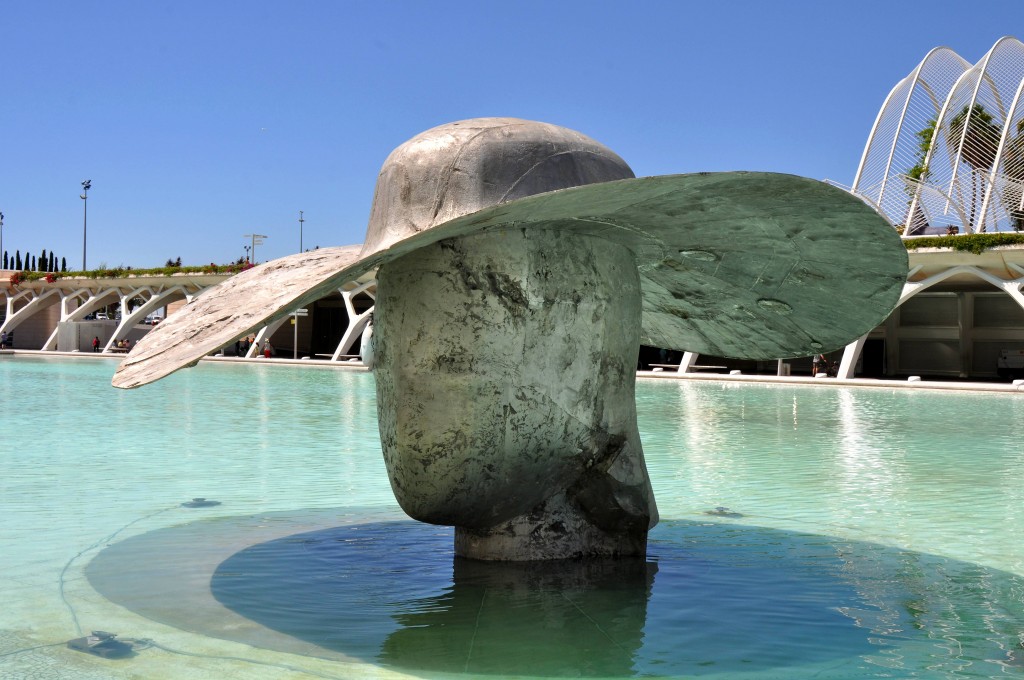 Foto: Escultura de M. Valdes - Valencia (València), España