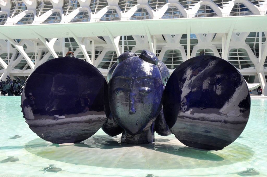 Foto: Escultura de M. Valdes - Valencia (València), España