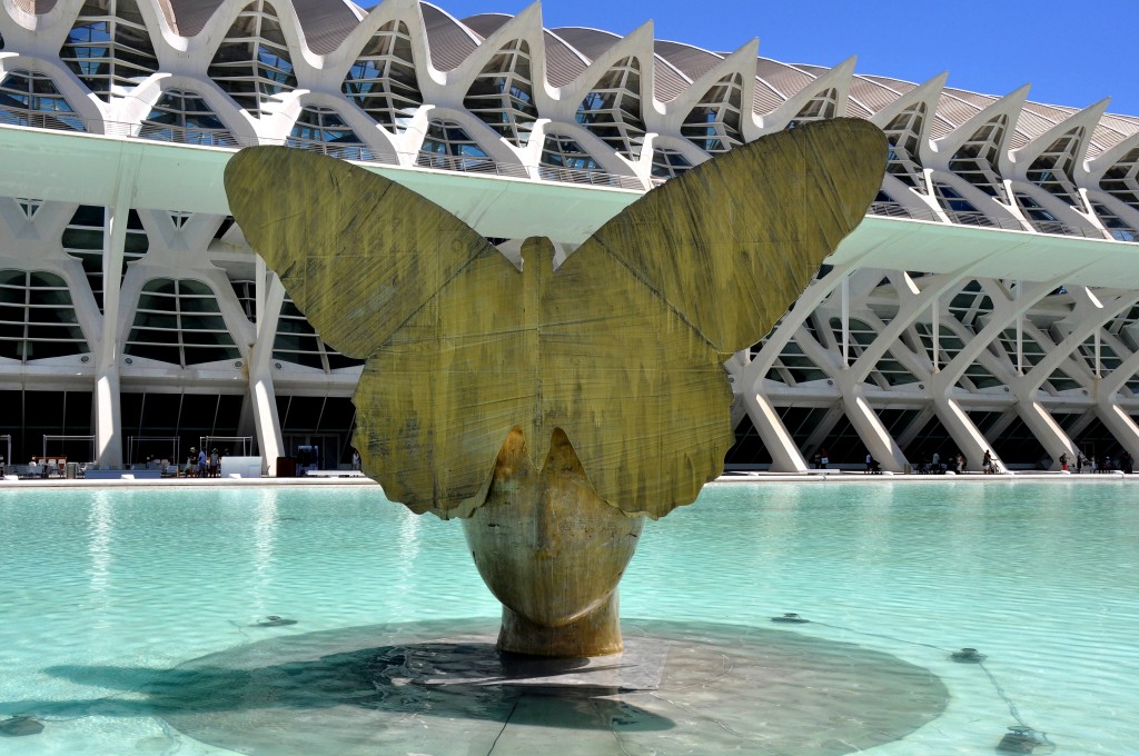 Foto: Escultura de M. Valdes - Valencia (València), España