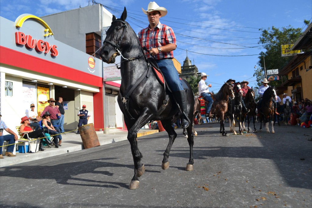 Foto: Tope Palmares 2016 -7 - Alajuela, Costa Rica