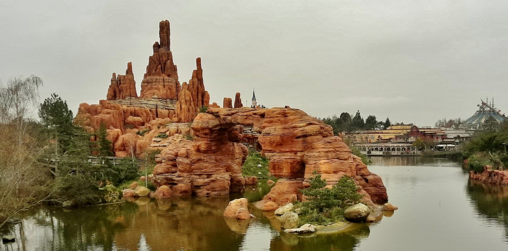 Foto: Disneyland París - Marne-la-Vallée (Île-de-France), Francia