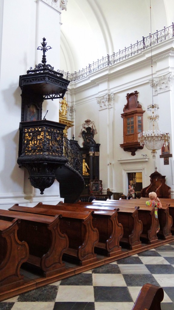 Foto: Bazylika Świętego Krzyża - Warszawa (Masovian Voivodeship), Polonia