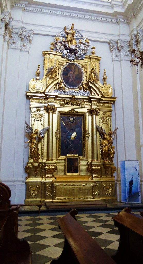 Foto: Bazylika Świętego Krzyża - Warszawa (Masovian Voivodeship), Polonia