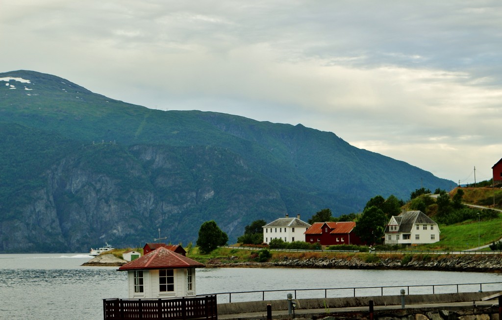 Foto: Fiordo de Sogn - Sogndal, Noruega