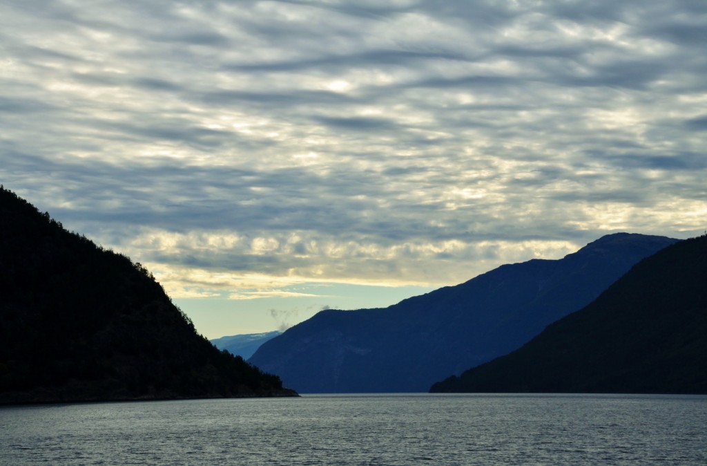 Foto: Fiordo de Sogn - Sogndal, Noruega