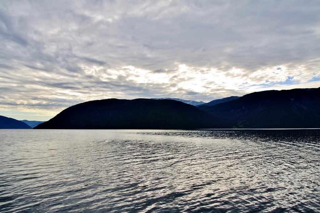 Foto: Fiordo de Sogn - Sogndal, Noruega