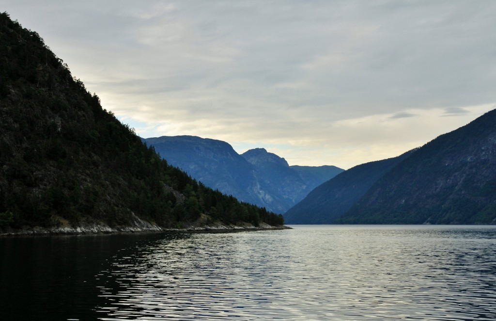 Foto: Fiordo de Sogn - Sogndal, Noruega