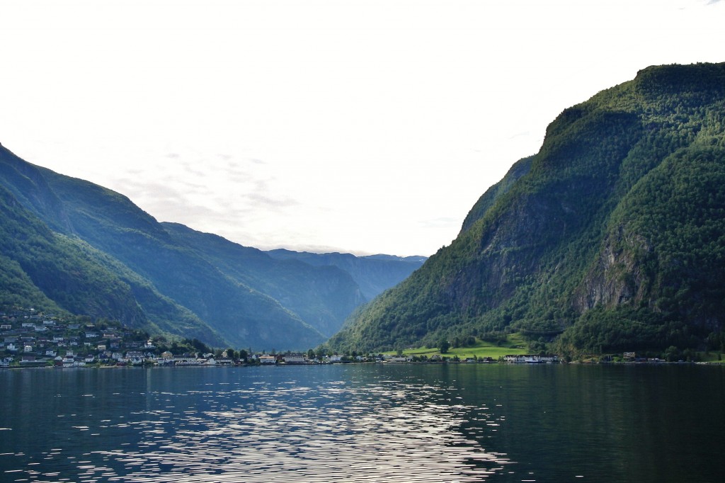 Foto: Navegando - Flam (Sogn og Fjordane), Noruega
