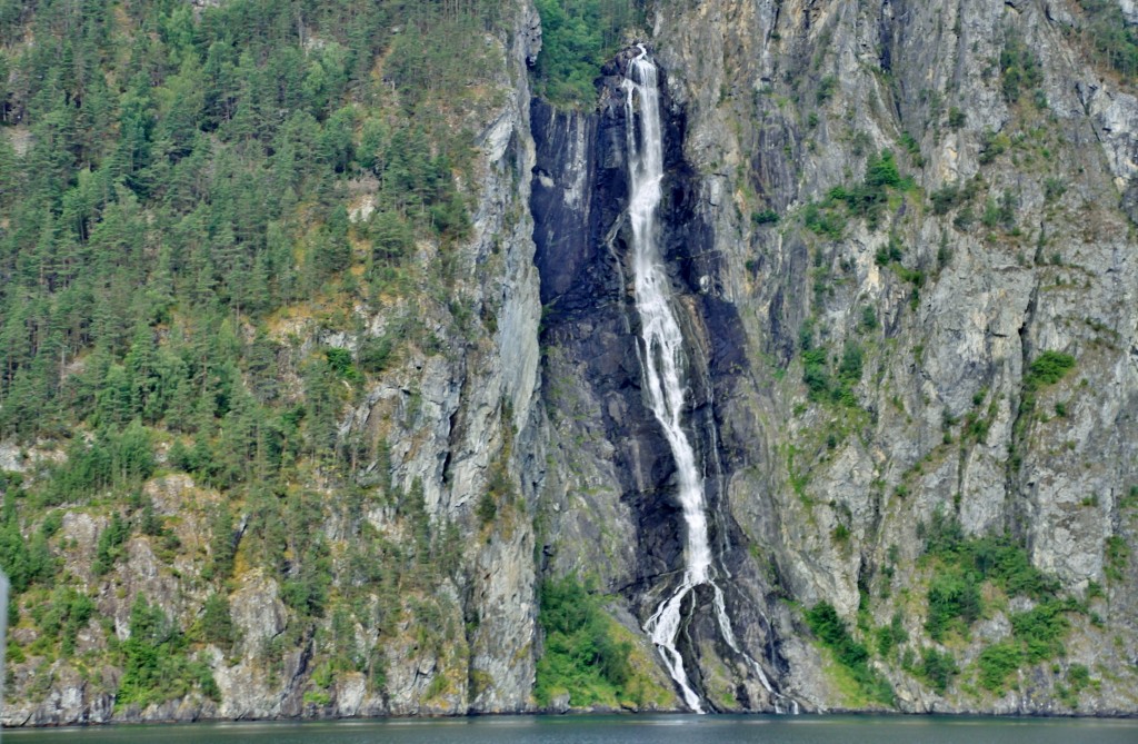 Foto: Navegando - Flam (Sogn og Fjordane), Noruega