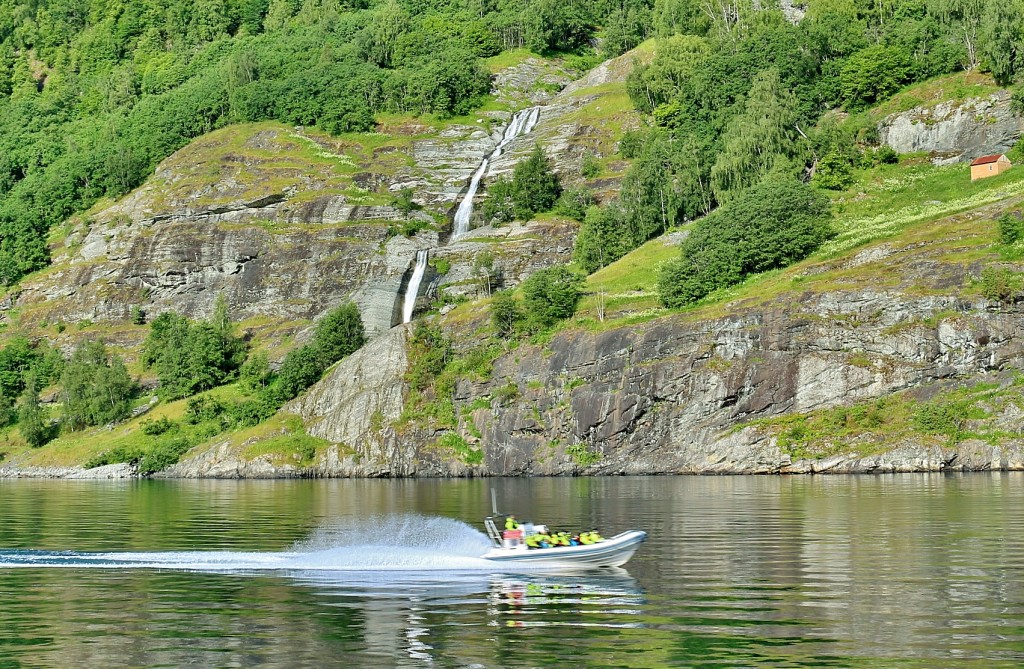 Foto: Navegando - Flam (Sogn og Fjordane), Noruega