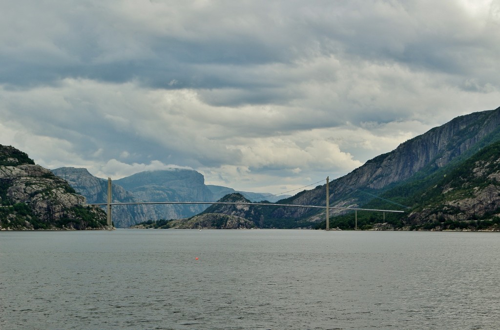 Foto: Navegando por el fiordo - Stavanger (Rogaland), Noruega