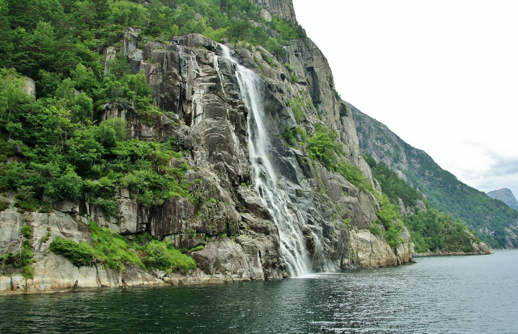 Foto: Navegando por el fiordo - Stavanger (Rogaland), Noruega