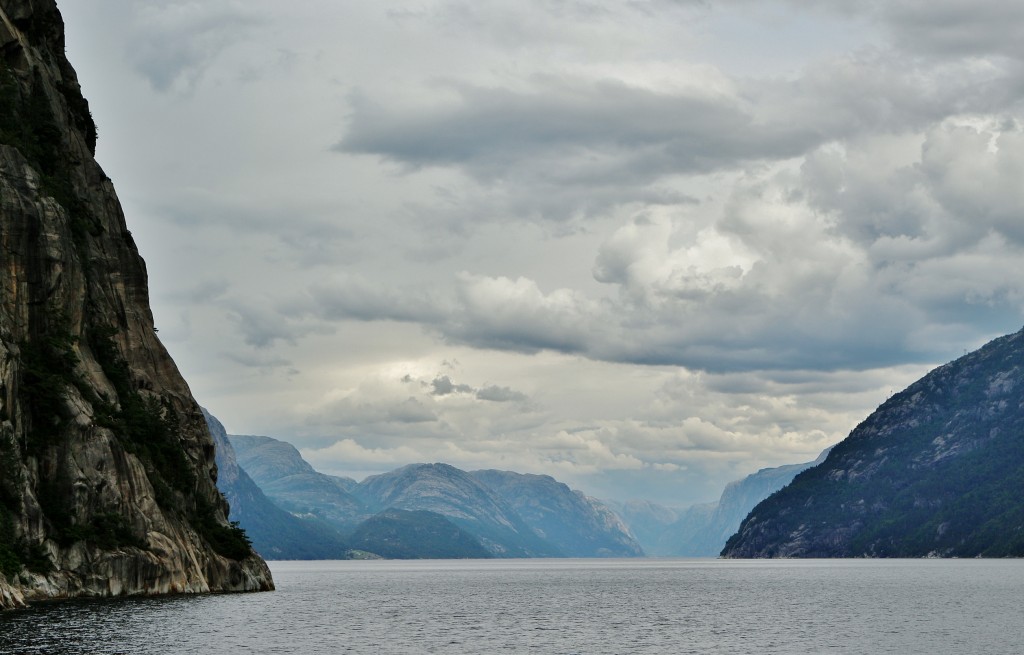 Foto: Navegando por el fiordo - Stavanger (Rogaland), Noruega