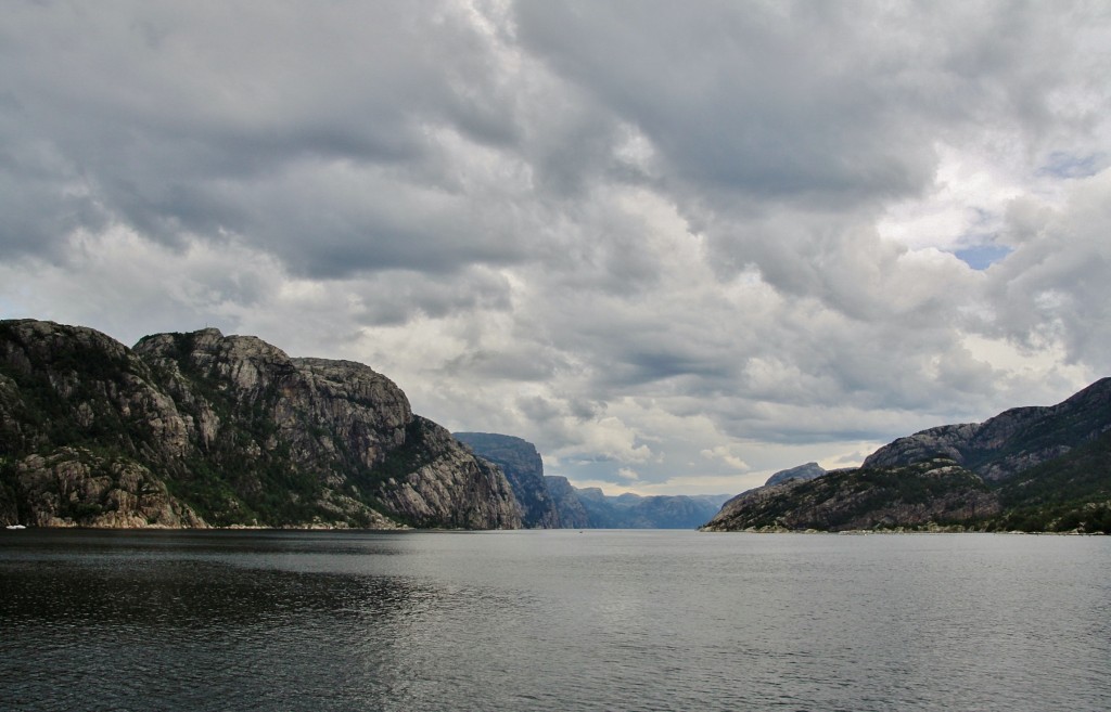 Foto: Navegando por el fiordo - Stavanger (Rogaland), Noruega