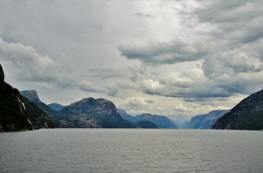 Foto: Navegando por el fiordo - Stavanger (Rogaland), Noruega