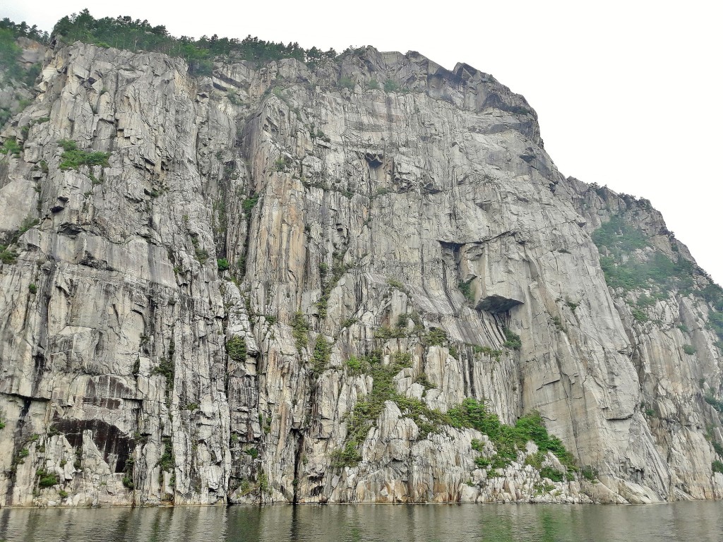 Foto: Navegando por el fiordo - Stavanger (Rogaland), Noruega