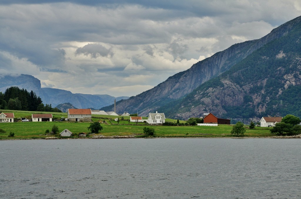 Foto: Navegando por el fiordo - Stavanger (Rogaland), Noruega