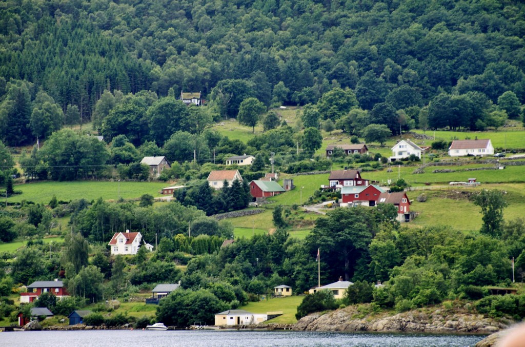 Foto: Navegando por el fiordo - Stavanger (Rogaland), Noruega