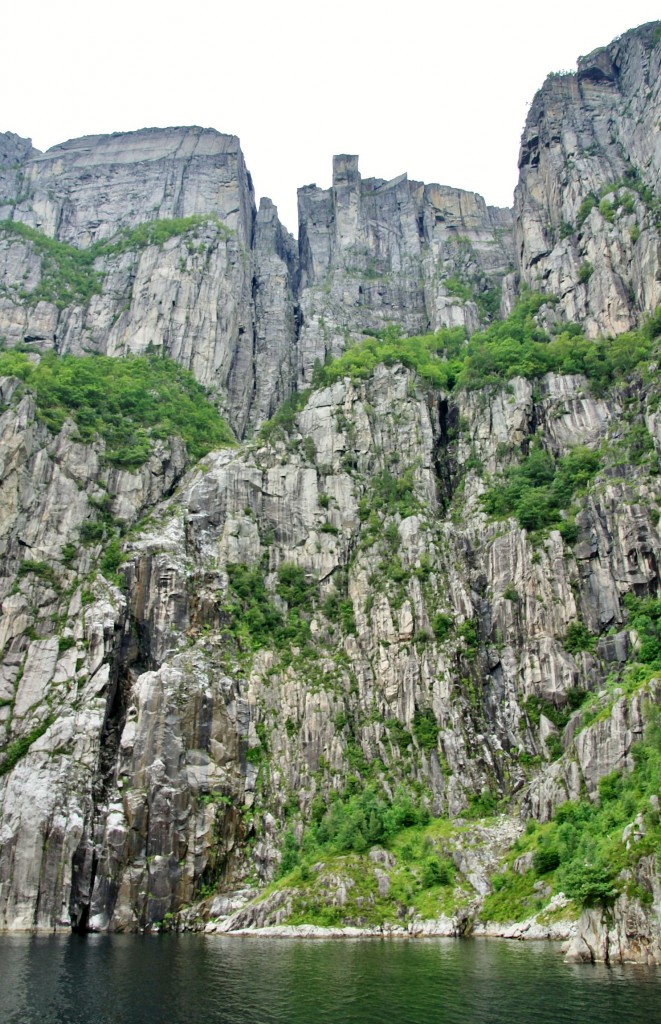 Foto: Navegando por el fiordo - Stavanger (Rogaland), Noruega