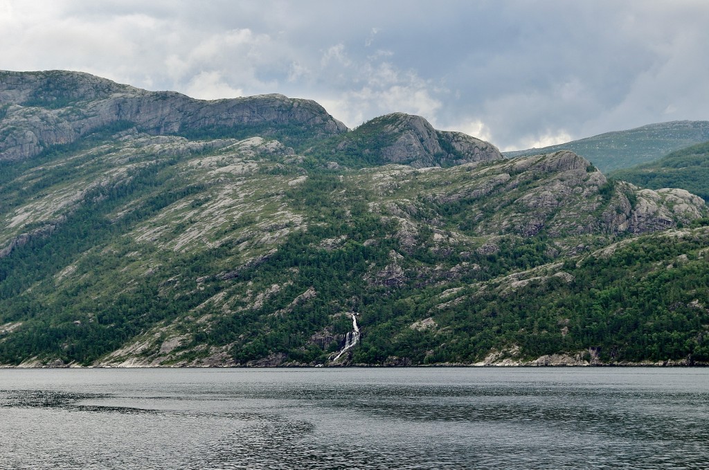 Foto: Navegando por el fiordo - Stavanger (Rogaland), Noruega